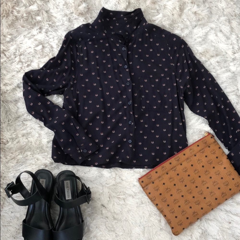 H&M cropped fox button down